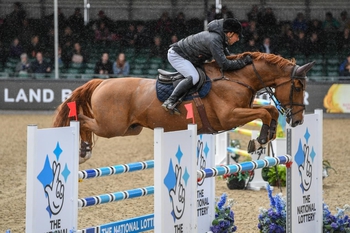 ROBERT WHITAKER WINS THE MAIN EVENT, WHILE LAURA RENWICK MAKES IT A DOUBLE AT ROYAL WINDSOR